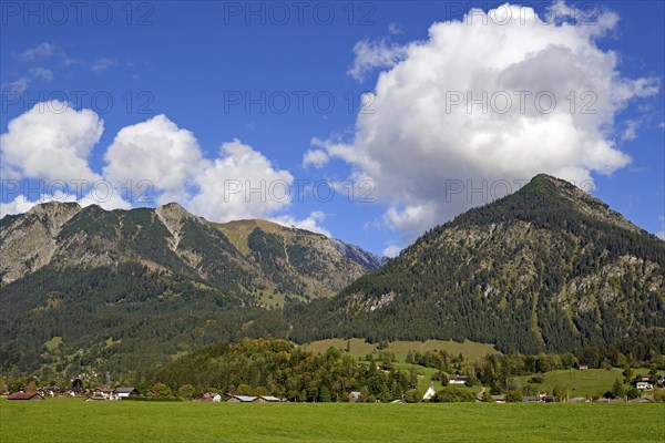 Panoramic view from the Loretto Meadows to the mountains near Oberstdorf