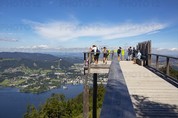 Viewing platform with view to the Lake Traun and Gmunden at Gruenberg