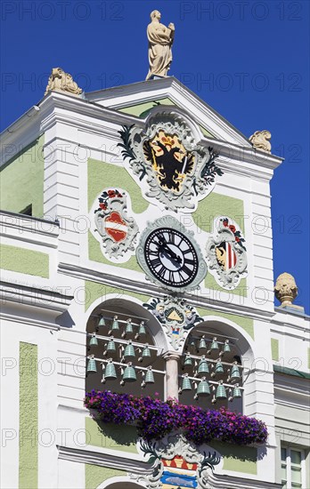 Town hall with ceramic carillon