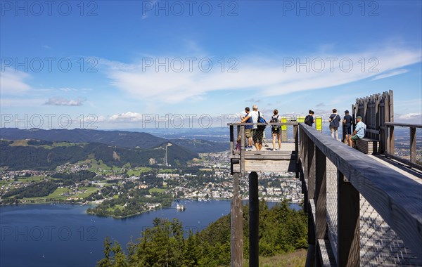 Viewing platform with view to the Lake Traun and Gmunden at Gruenberg