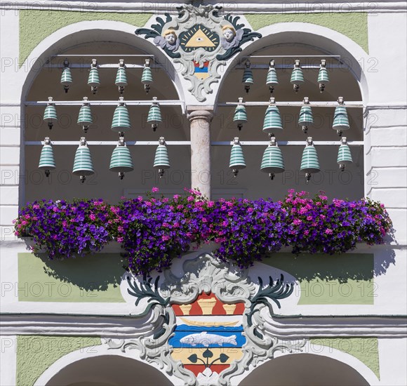 Town hall with ceramic carillon