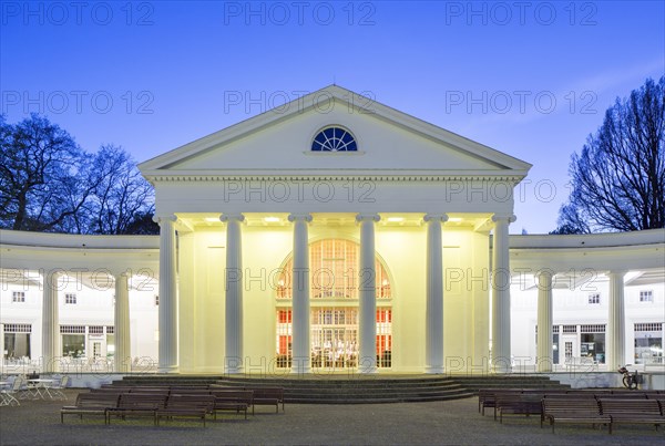Wandelhalle in the spa garden