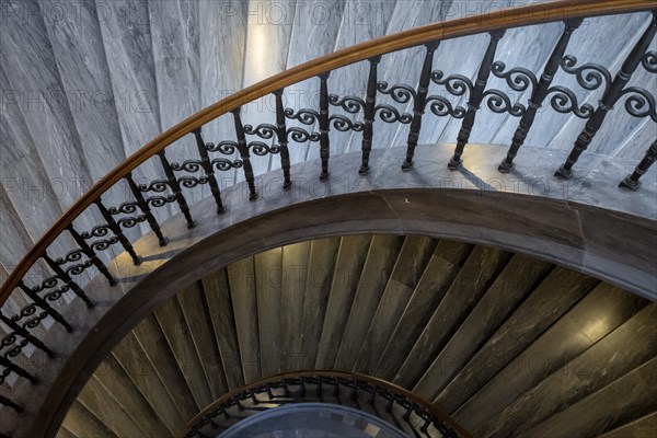 Spiral staircase