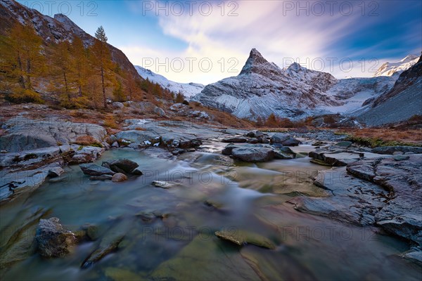 Morning atmosphere at the creek near Ferpecle