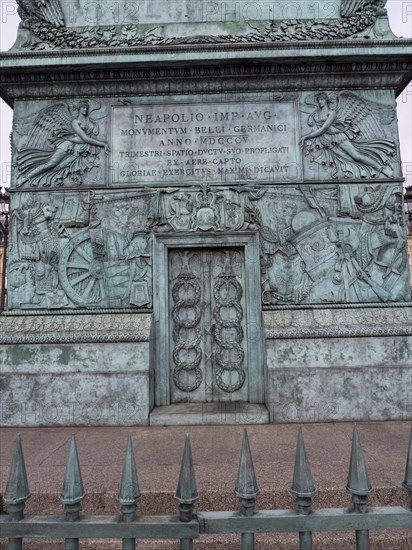 Victory Column base Colonne Vendome