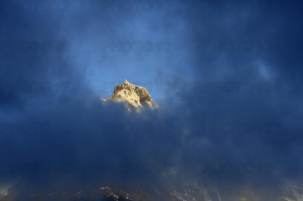 Cloud atmosphere at the summit Dent Favre