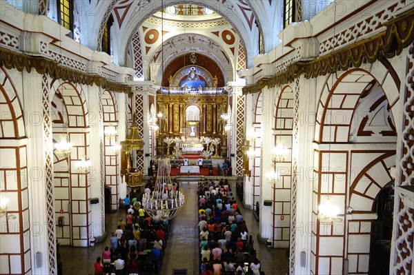 Inside the church Iglesia de San Francisco