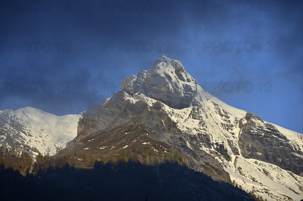 Cloud atmosphere at the summit Dent Favre