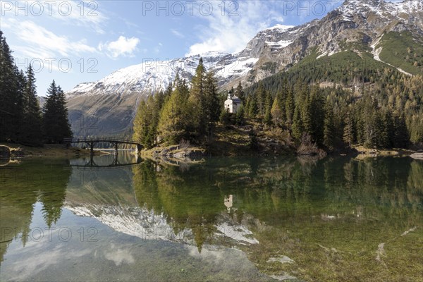 Obernberger See with chapel and bridge