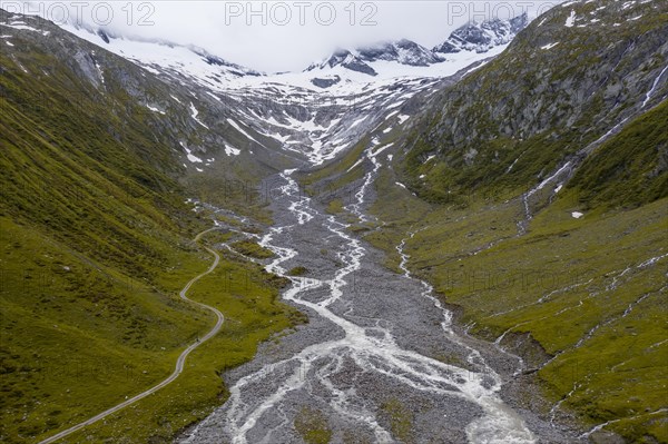 Mountain valley Schlegeisgrund with meandering Schlegeisbach