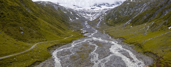 Mountain valley Schlegeisgrund with meandering Schlegeisbach