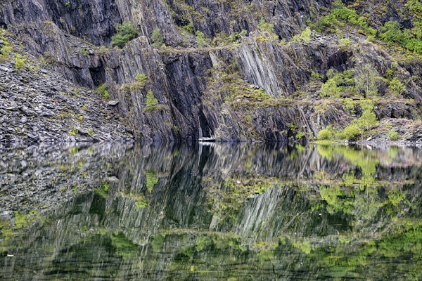 Water level in the former slate quarry near Ballaculish