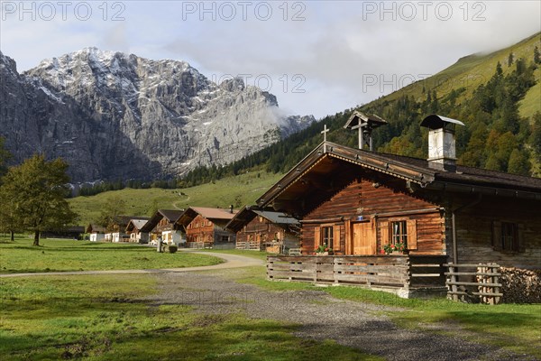 Engalm in front of Grubenkarspitze