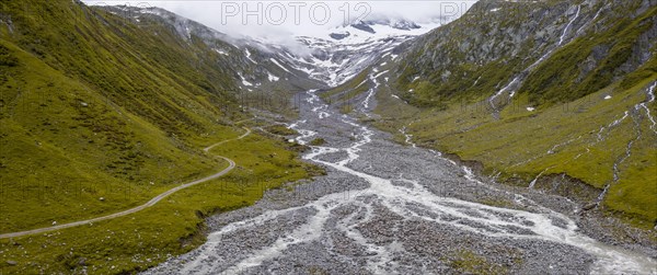 Mountain valley Schlegeisgrund with meandering Schlegeisbach