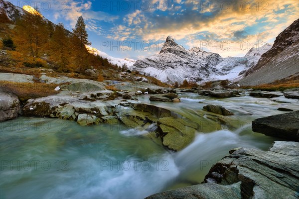 Evening mood at the brook near Ferpecle