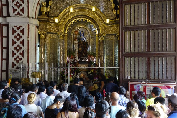 Inside the church Iglesia de San Francisco