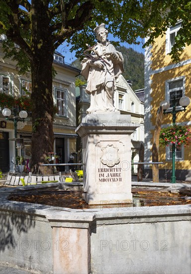 Nepomuk Fountain at Kreuzplatz