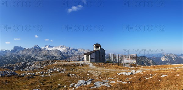 Krippenstein Chapel with a view of the Hoher Dachstein