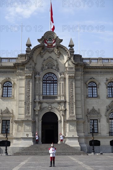 Guards outside the presidential palace