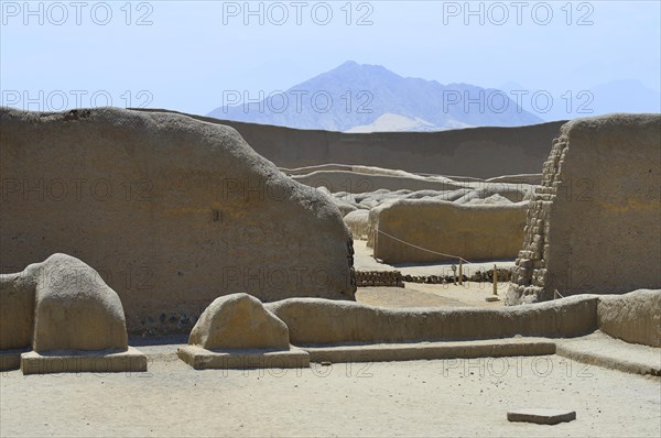 Artistic walls made of mud brick