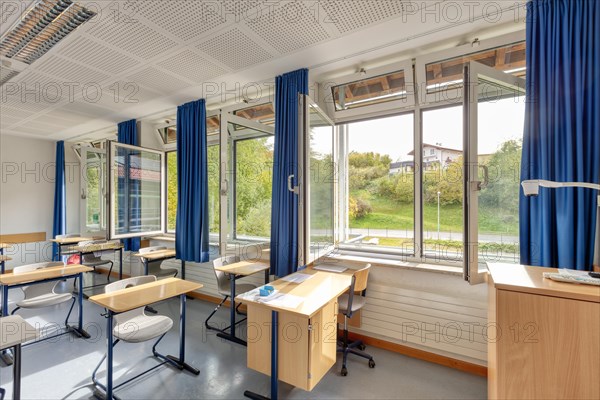 Ventilation in schools