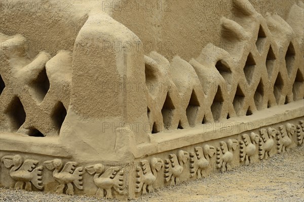 Artistic walls of mud brick