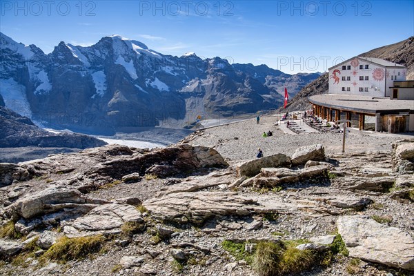 Mountain house on the Diavolezza with panoramic terrace