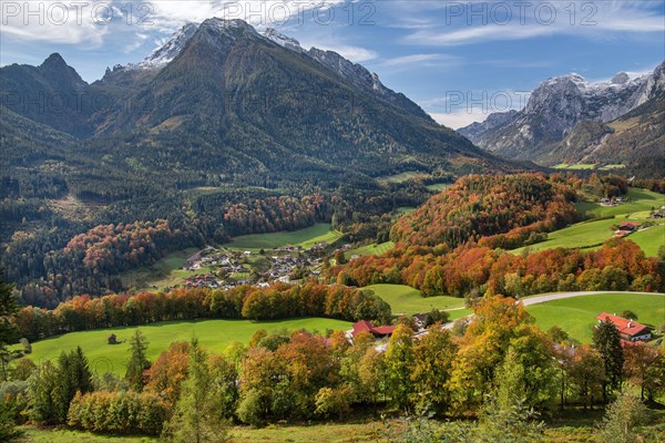 Village overview with Hochkalter and Reiteralpe