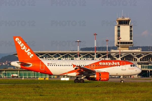 An EasyJet Switzerland Airbus A319 with the registration number HB-JYJ at EuroAirport Basel Mulhouse