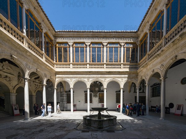 Courtyard with fountain