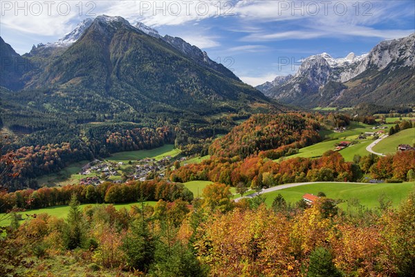 Village overview with Hochkalter and Reiteralpe