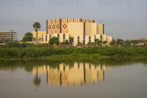 The congress on the river Niger