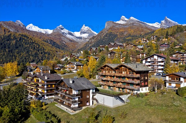 Autumn atmosphere in the holiday and health resort of Ovronnaz