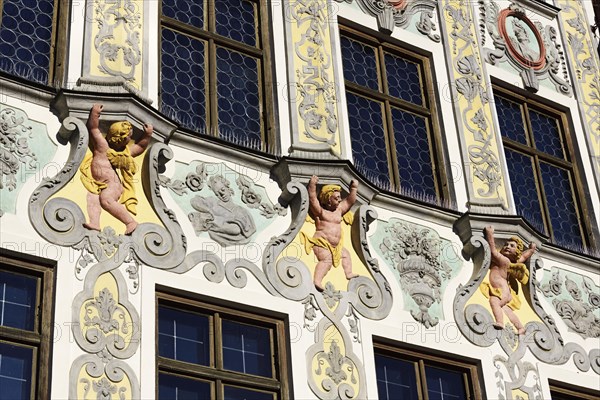 Putti on the decorative facade