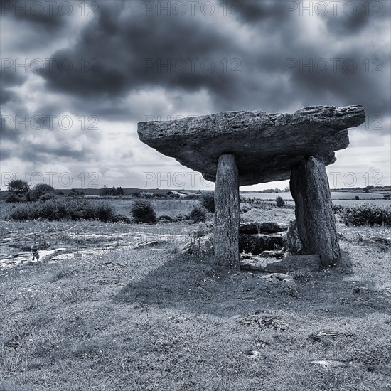 Poulnabrone dolmens