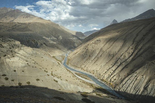 Wachandarja River