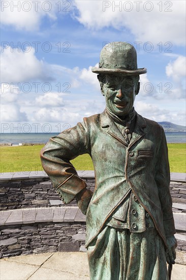 Bronze statue of Charlie Chaplin