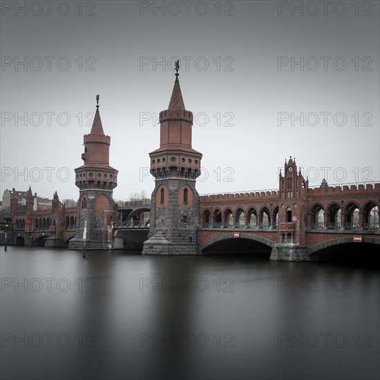 Oberbaum bridge across the Spree