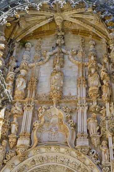 Manueline decoration above the South portal
