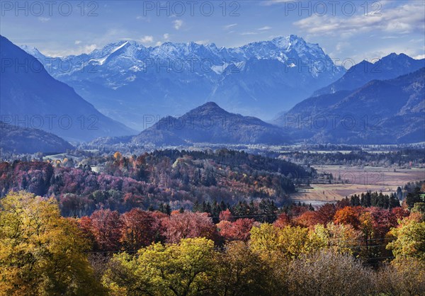 Autumn landscape above the Murnauer moss with Zugspitze group near Hagen