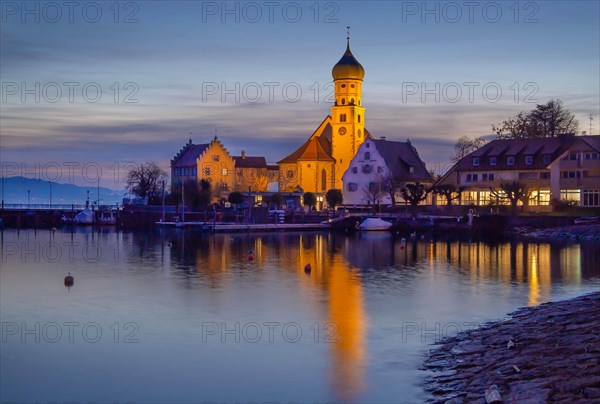 Peninsula with the parish church of St. George at dusk