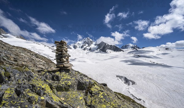 Cairns on the hiking trail