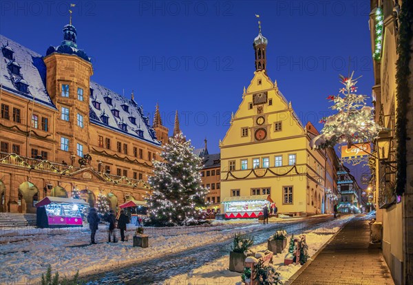 Market place with town hall and town hall drinking room