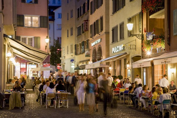 Restaurants and pubs in Niederdorfstrasse