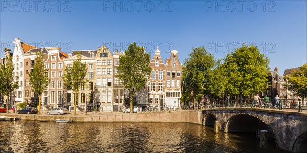 Canal houses in the Keizersgracht