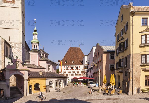 Upper town square with the parish church of St. Nicholas
