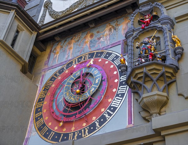 Carillon and astronomical clock and cytglogge