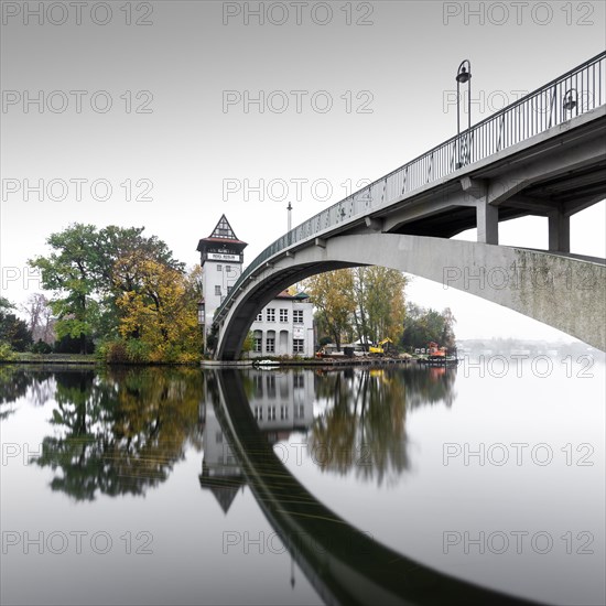 Autumn in Treptower Park at the Abbey Bridge to the Island of Youth