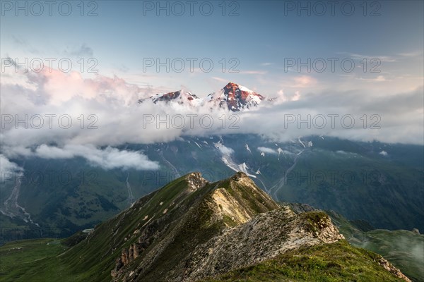 View from the Edelweissspitze to the Grosser Wiesbachhorn