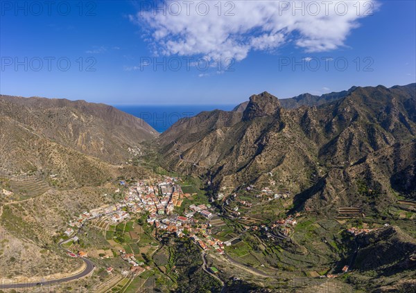 Village Vallehermoso and mountain Roque Cano